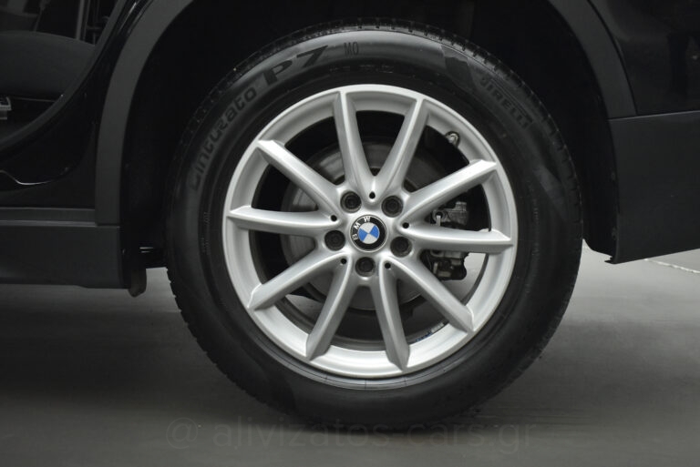 Bmw X1 - 1.5 S drive Steptronic 16d Parktronic & Navigation