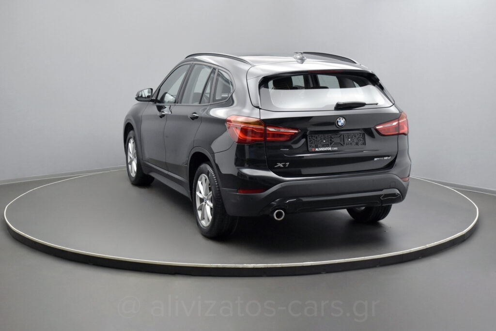 Bmw X1 - 1.5 S drive Steptronic 16d Parktronic & Navigation