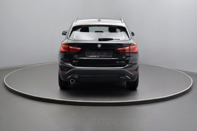 Bmw X1 - 1.5 S drive Steptronic 16d Parktronic & Navigation