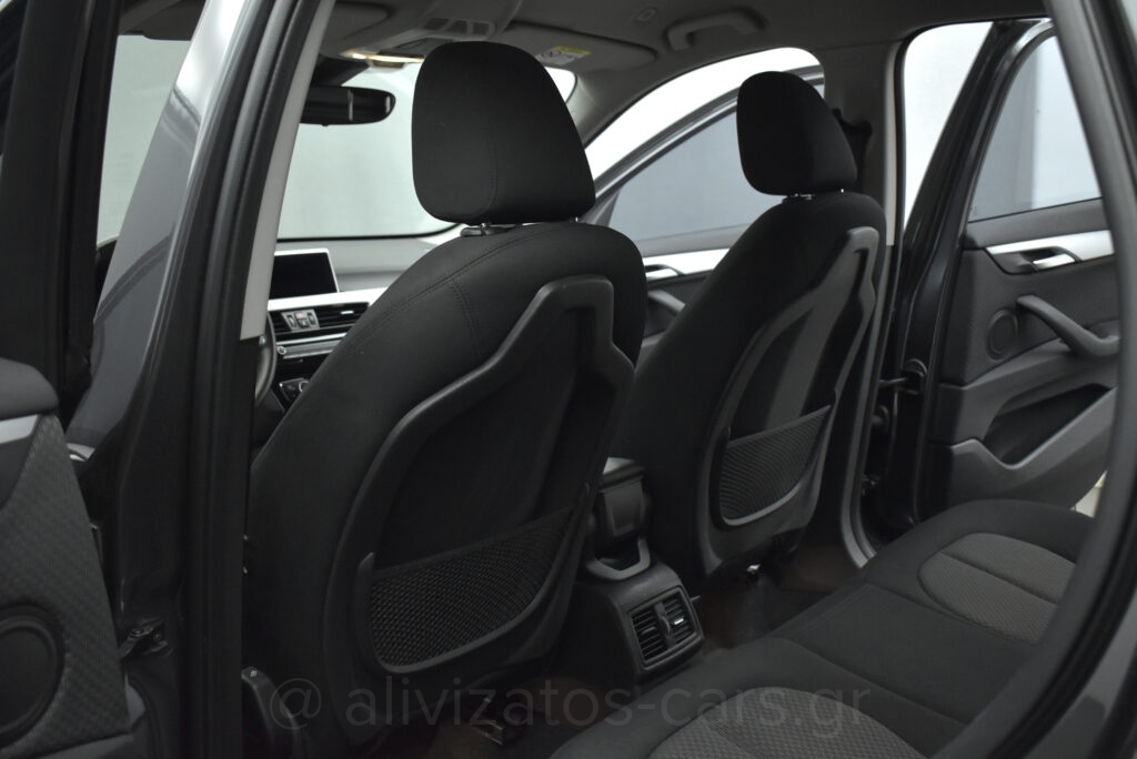 Bmw X1 - 16D S drive Steptronic Parktronic & Navigation