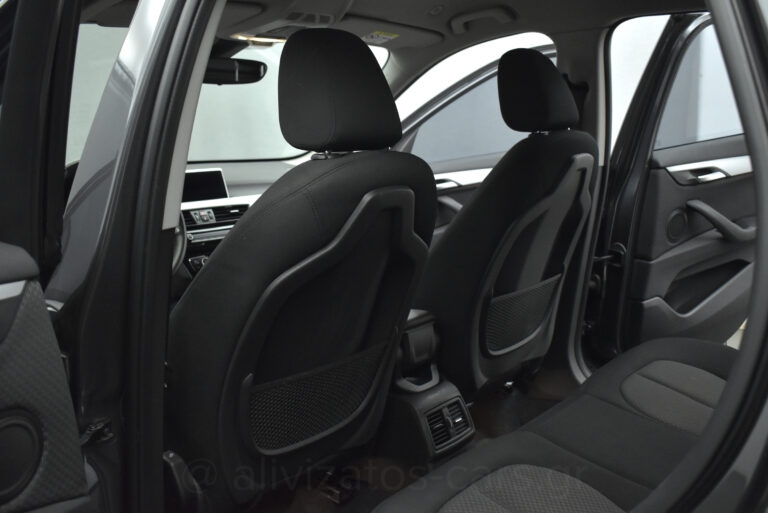 Bmw X1 - 16D S drive Steptronic Parktronic & Navigation