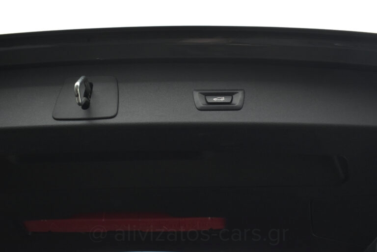 Bmw X1 - 16D S drive Steptronic Parktronic & Navigation