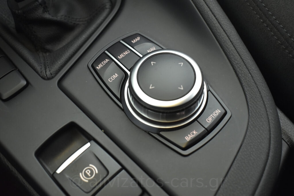 Bmw X1 - 16D S drive Steptronic Parktronic & Navigation