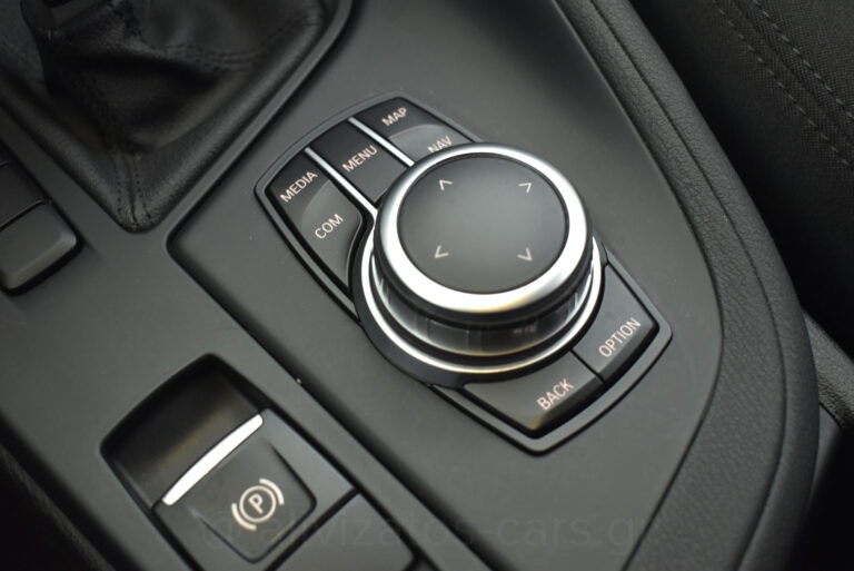 Bmw X1 - 16D S drive Steptronic Parktronic & Navigation