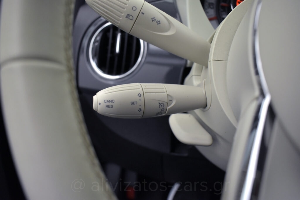 FIAT 500 - 1.0 Hybrid Lounge Navi