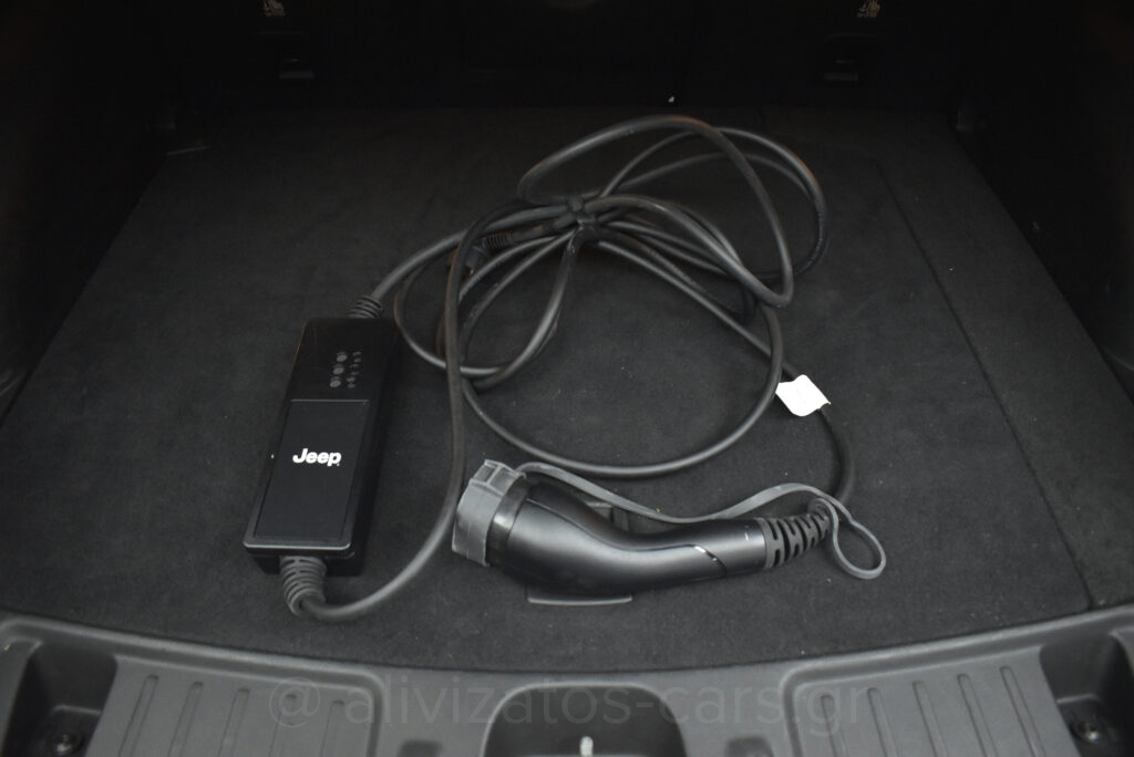 Jeep Compass - 1.3 PHEV 4xe S Plug-in Hybrid 240hp