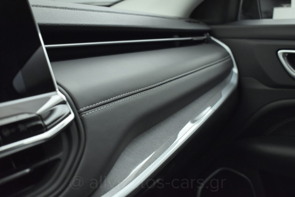 Jeep Compass - 1.3 PHEV 4xe S Plug-in Hybrid 240hp