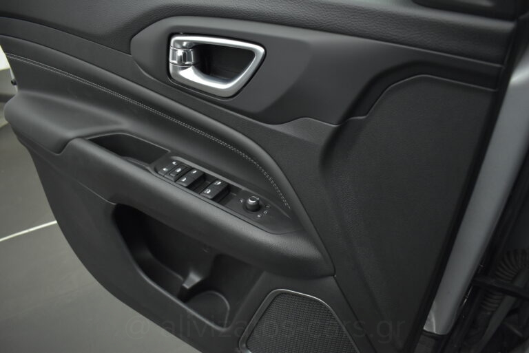 Jeep Compass - 1.3 PHEV 4xe S Plug-in Hybrid 240hp