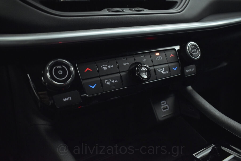 Jeep Compass - 1.3 PHEV 4xe S Plug-in Hybrid 240hp