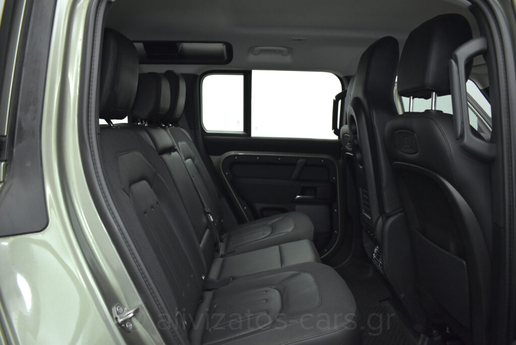 Land Rover Defender - no-subtitle