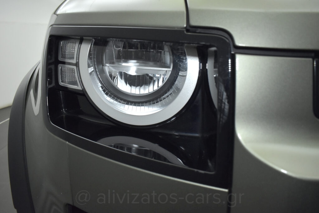 Land Rover Defender - no-subtitle