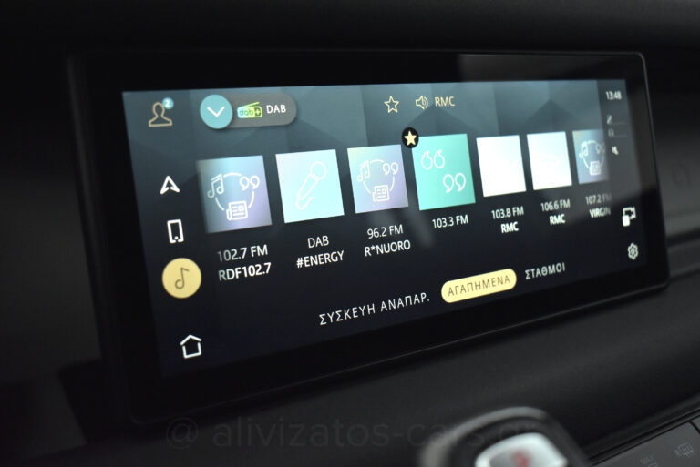 Land Rover Defender - no-subtitle