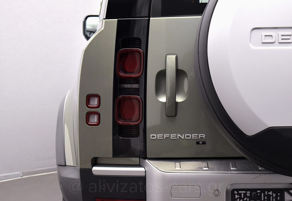 Land Rover Defender - no-subtitle