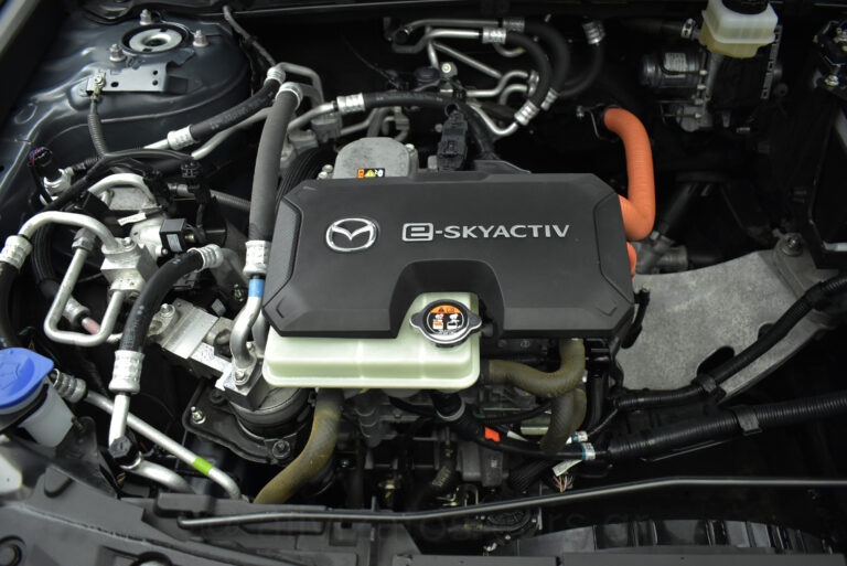 Mazda MX-30 - E-Skyactive 145 AT Advantage Navigation Full Led