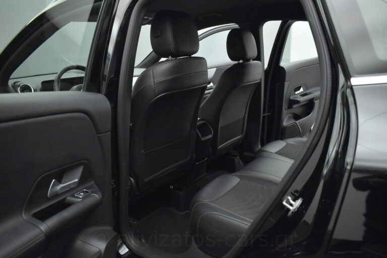 Mercedes-Benz GLA 200 - 1.3 8G-DCT 163hp Full Led Camera