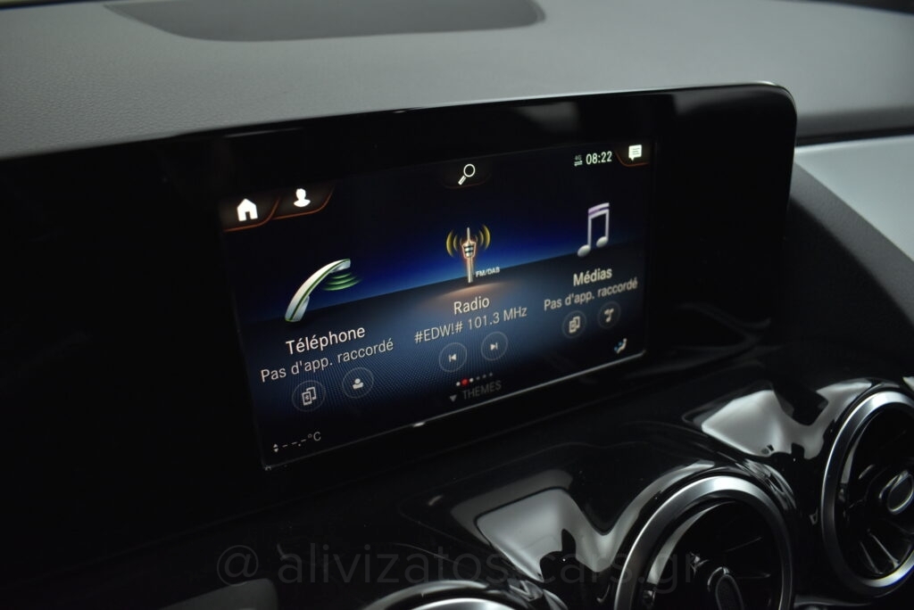 Mercedes-Benz GLA 200 - 1.3 8G-DCT 163hp Full Led Camera