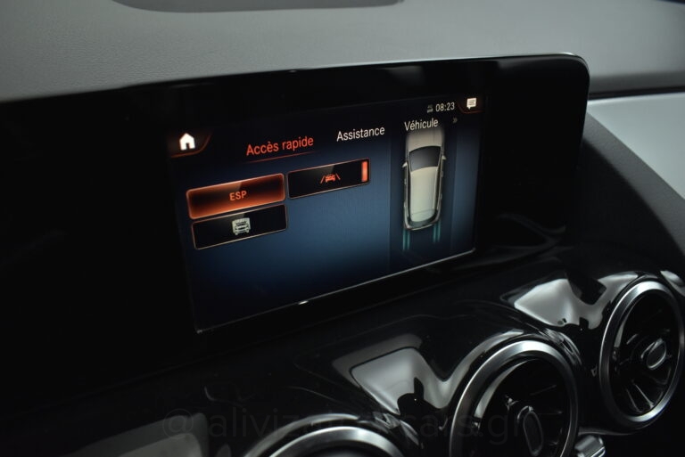 Mercedes-Benz GLA 200 - 1.3 8G-DCT 163hp Full Led Camera