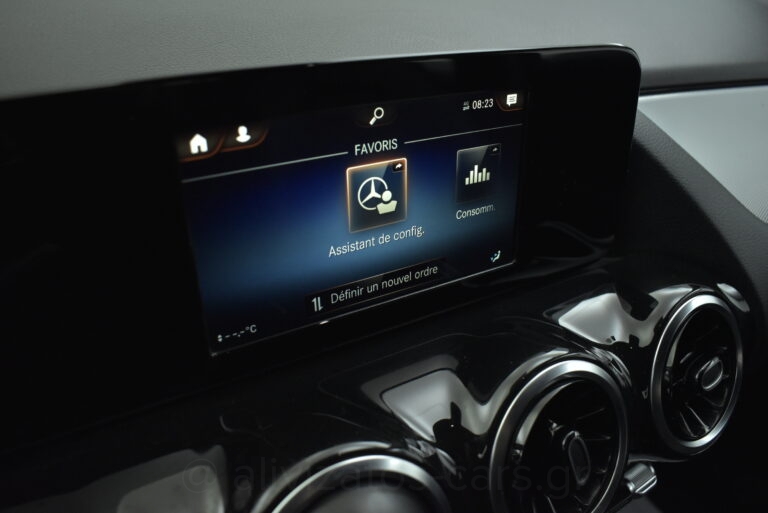 Mercedes-Benz GLA 200 - 1.3 8G-DCT 163hp Full Led Camera