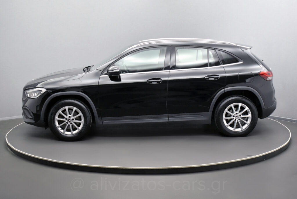 Mercedes-Benz GLA 200 - 1.3 8G-DCT 163hp Full Led Camera