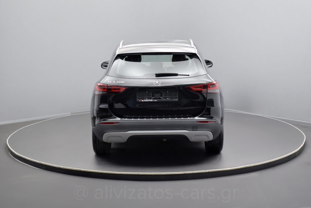 Mercedes-Benz GLA 200 - 1.3 8G-DCT 163hp Full Led Camera