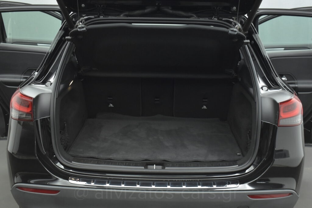 Mercedes-Benz GLA 200 - 1.3 8G-DCT 163hp Full Led Camera