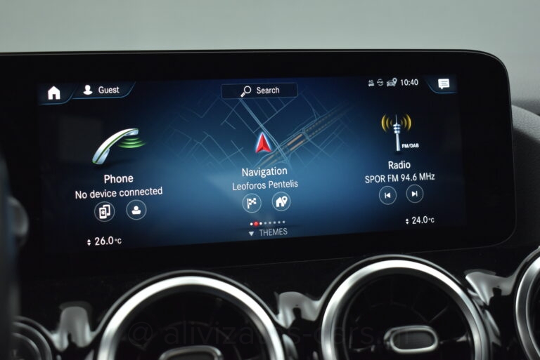 Mercedes-Benz GLA 250 - 1.3 e Plug-in 8G-DCT Progressive Navi Camera