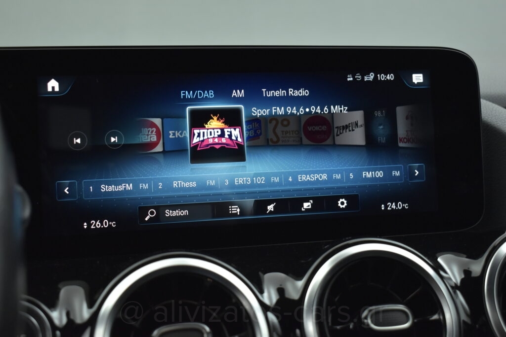 Mercedes-Benz GLA 250 - 1.3 e Plug-in 8G-DCT Progressive Navi Camera