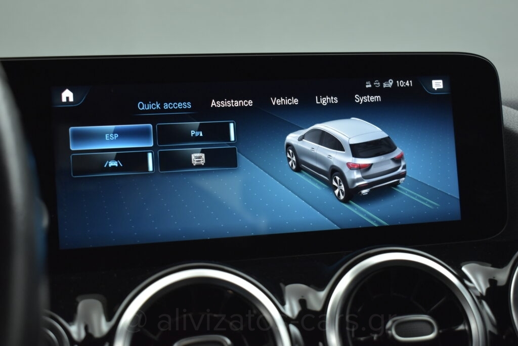 Mercedes-Benz GLA 250 - 1.3 e Plug-in 8G-DCT Progressive Navi Camera