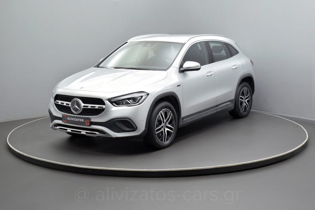 Mercedes-Benz GLA 250 - 1.3 e Plug-in 8G-DCT Progressive Navi Camera
