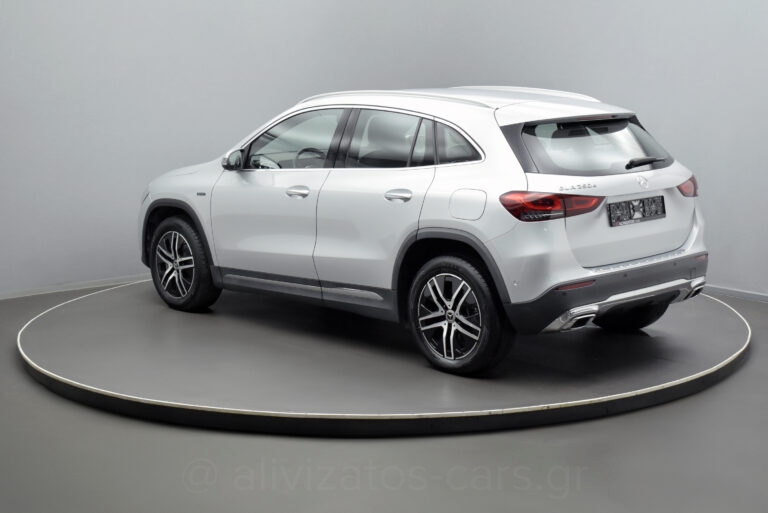 Mercedes-Benz GLA 250 - 1.3 e Plug-in 8G-DCT Progressive Navi Camera