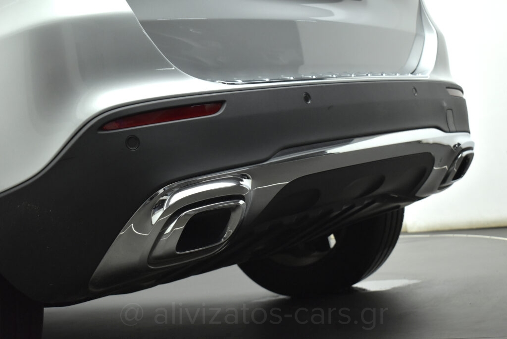 Mercedes-Benz GLA 250 - 1.3 e Plug-in 8G-DCT Progressive Navi Camera