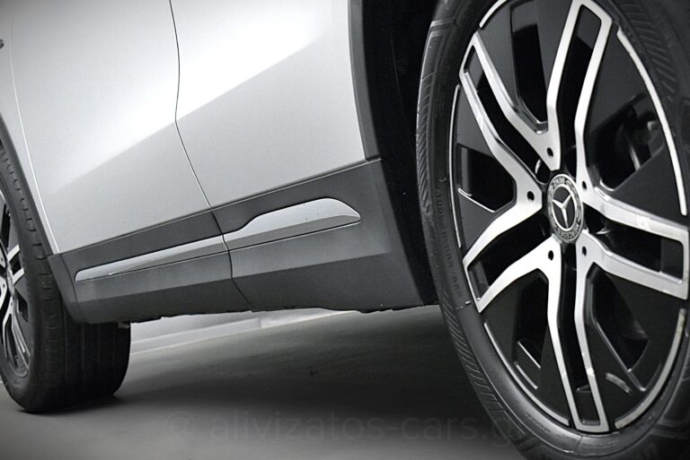 Mercedes-Benz GLA 250 - 1.3 e Plug-in 8G-DCT Progressive Navi Camera