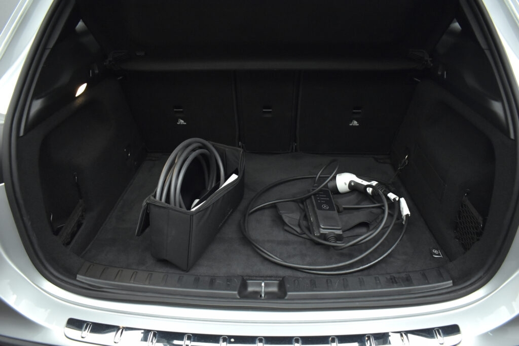 Mercedes-Benz GLA 250 - 1.3 e Plug-in 8G-DCT Progressive Navi Camera