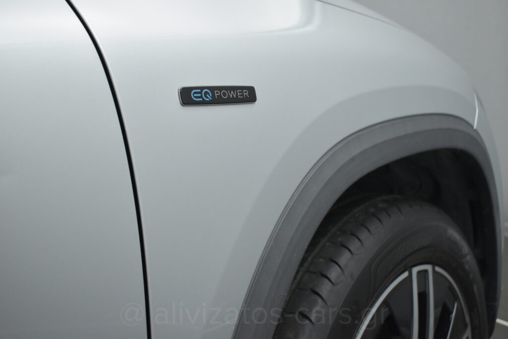 Mercedes-Benz GLA 250 - 1.3 e Plug-in 8G-DCT Progressive Navi Camera