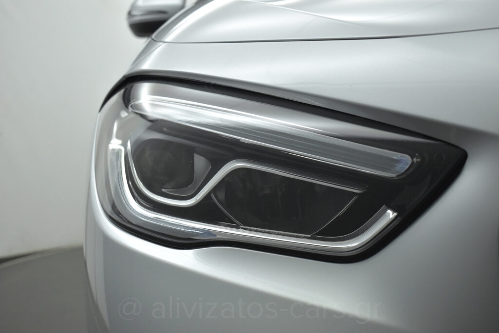 Mercedes-Benz GLA 250 - 1.3 e Plug-in 8G-DCT Progressive Navi Camera