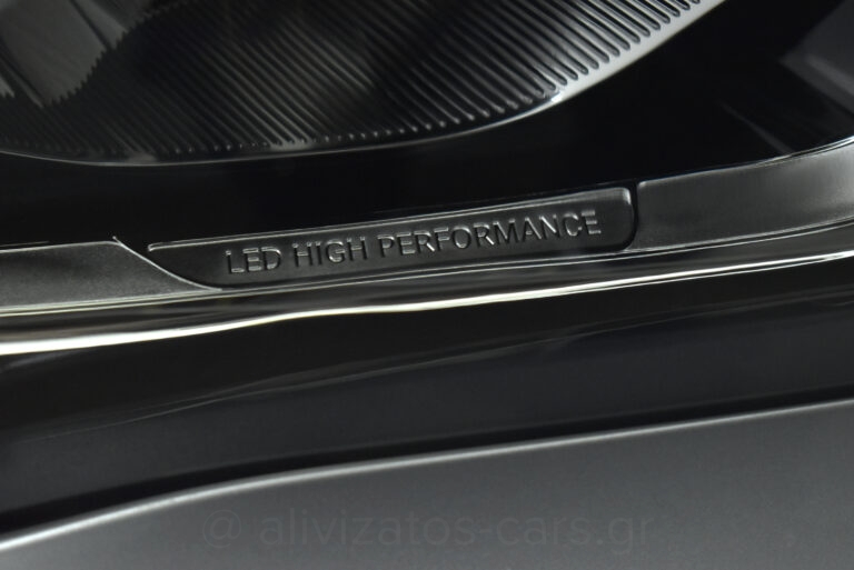 Mercedes-Benz GLA 250 - 1.3 e Plug-in 8G-DCT Progressive Navi Camera