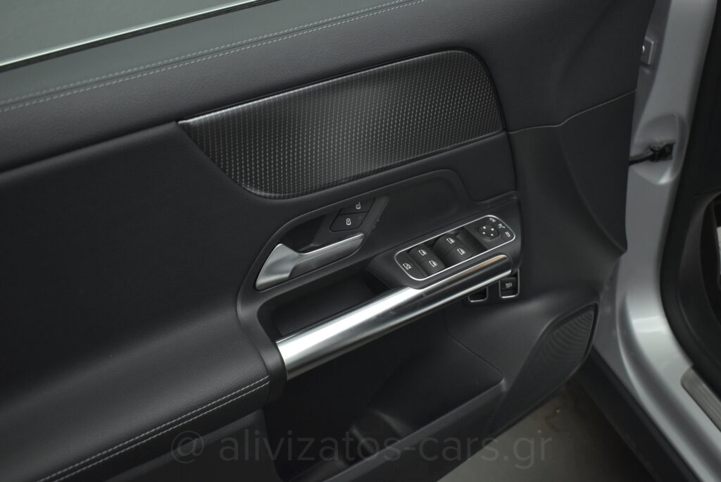 Mercedes-Benz GLA 250 - 1.3 e Plug-in 8G-DCT Progressive Navi Camera