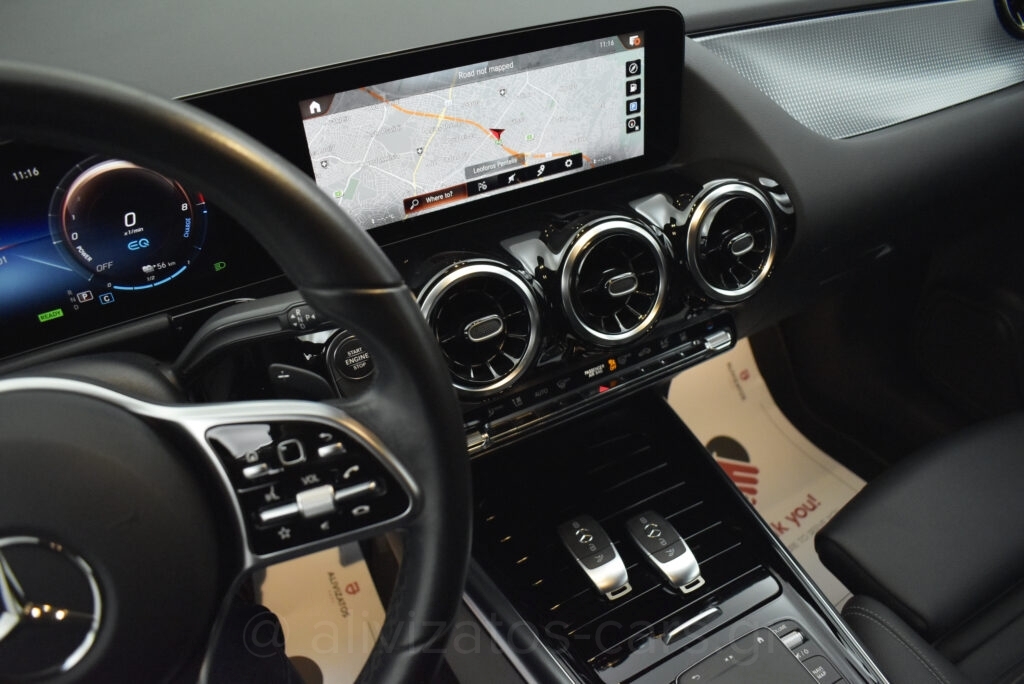 Mercedes-Benz GLA 250 - 1.3 e Plug-in 8G-DCT Progressive Navi Camera