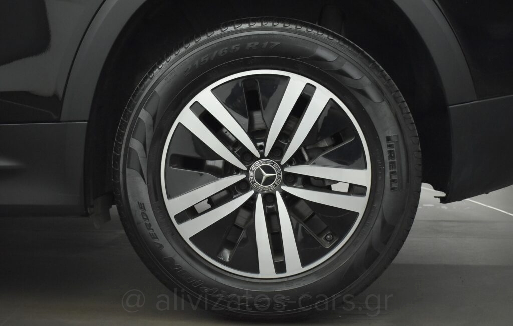 Mercedes-Benz GLB 200 - Progressive 7G-DCT 163hp Full Led