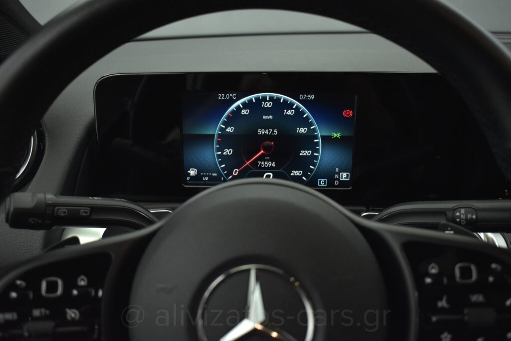 Mercedes-Benz GLB 200 - Progressive 7G-DCT 163hp Full Led