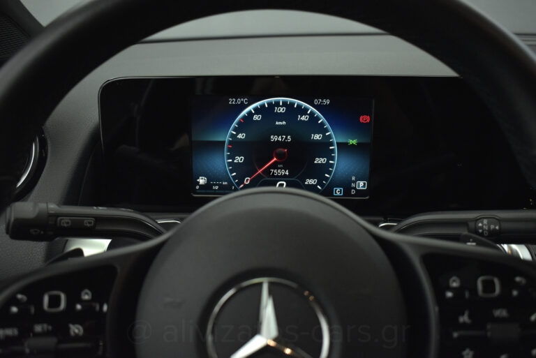 Mercedes-Benz GLB 200 - Progressive 7G-DCT 163hp Full Led