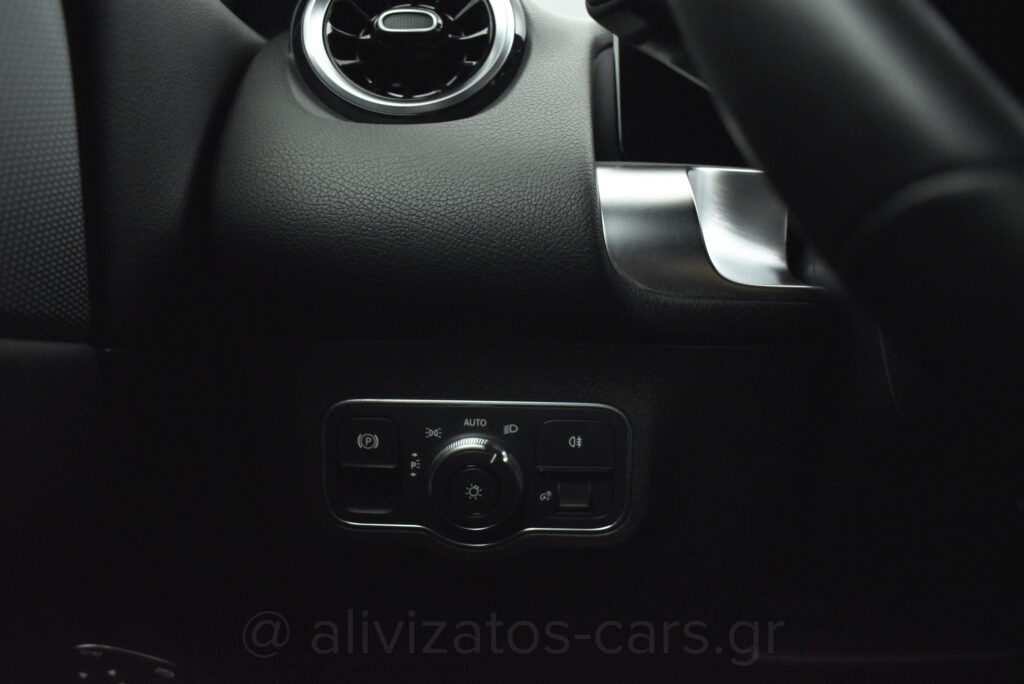 Mercedes-Benz GLB 200 - Progressive 7G-DCT 163hp Full Led