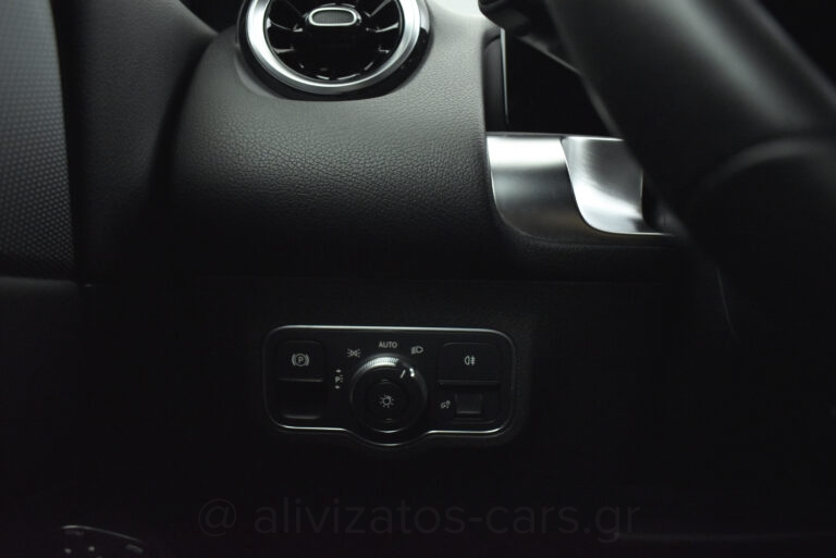 Mercedes-Benz GLB 200 - Progressive 7G-DCT 163hp Full Led