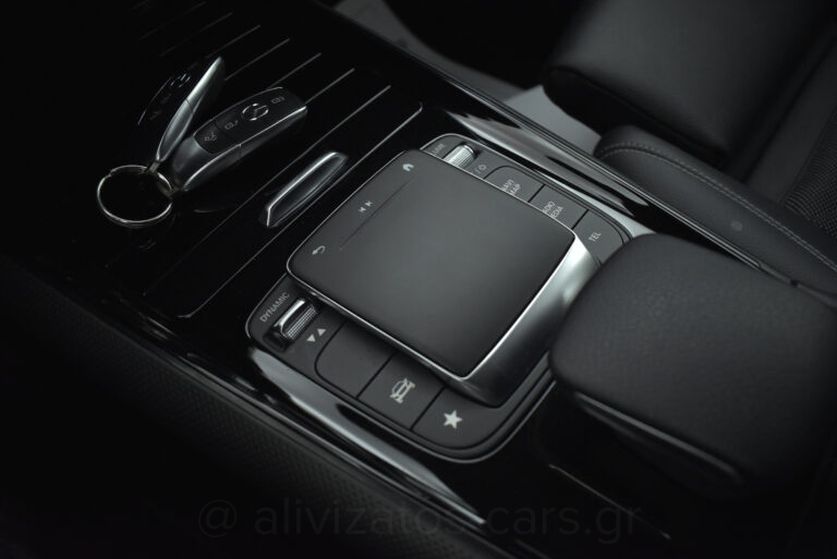 Mercedes-Benz GLB 200 - Progressive 7G-DCT 163hp Full Led