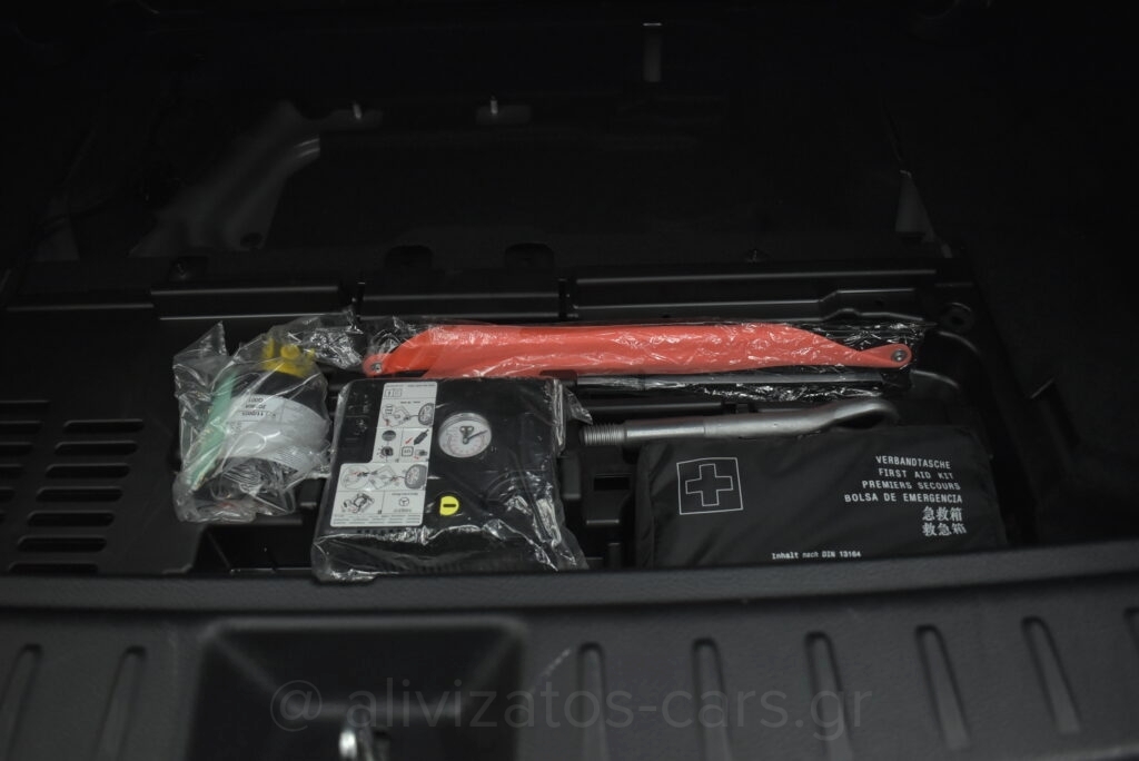 Mercedes-Benz GLB 200 - Progressive 7G-DCT 163hp Full Led