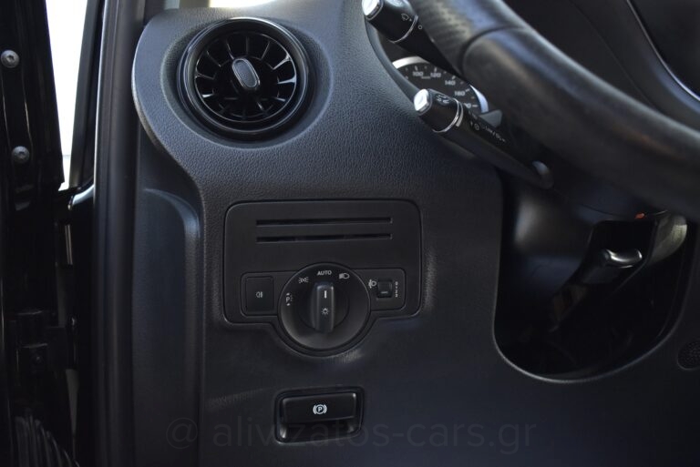 Mercedes-Benz Vito - e Tourer Pro 129 Extra Long 9 Seats Automatic