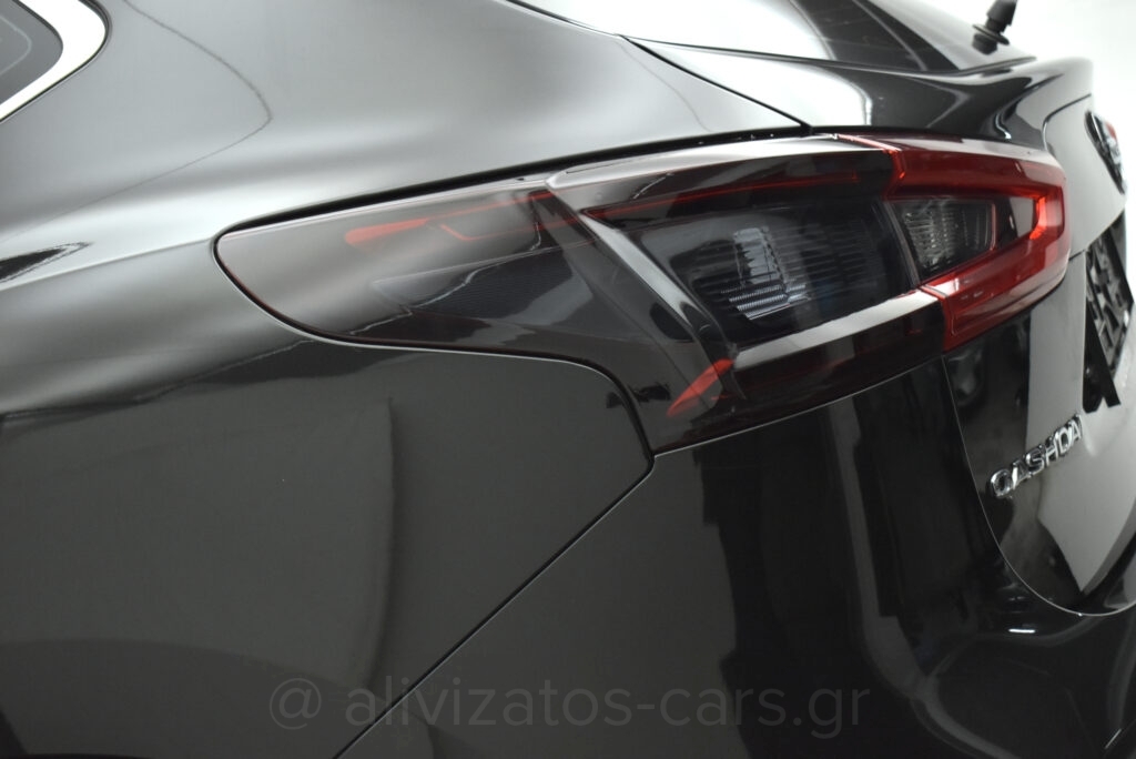 Nissan Qashqai - 1.5 dCi N-Connecta Automatic Facelift R19