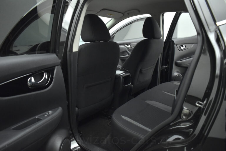 Nissan Qashqai - 1.5 dCi N-Connecta Automatic Facelift R19