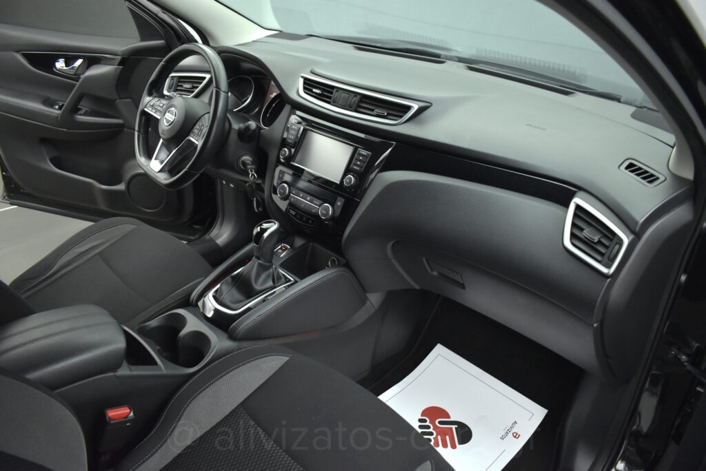 Nissan Qashqai - 1.5 dCi N-Connecta Automatic Facelift R19