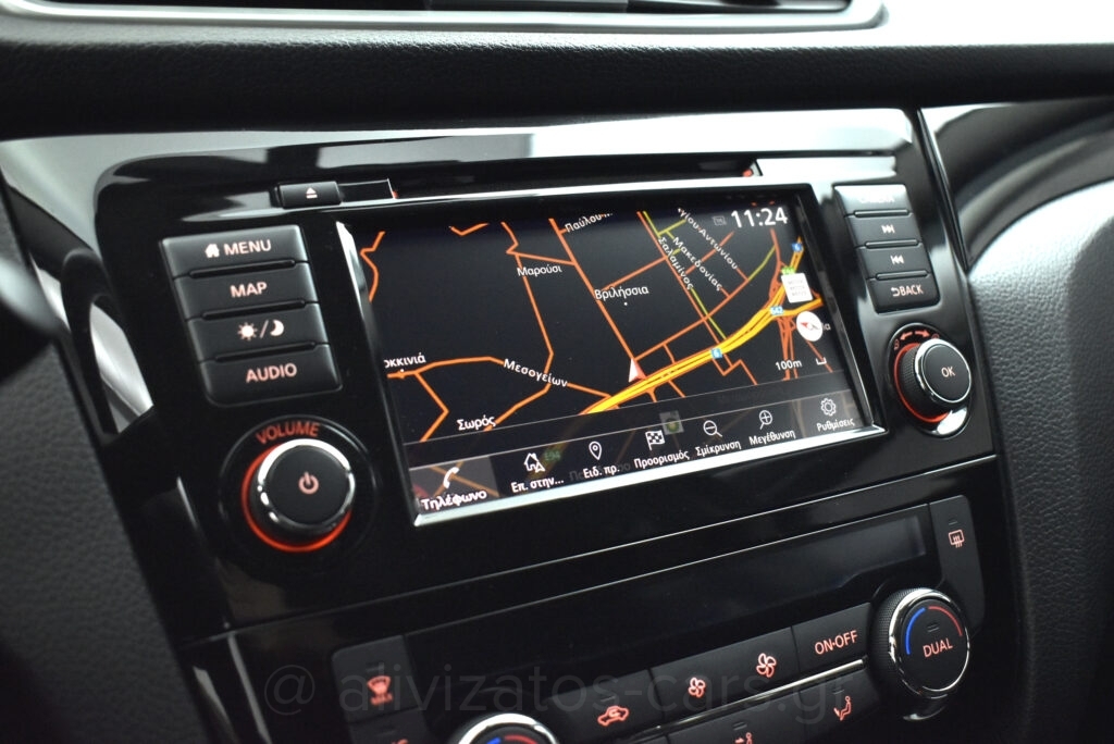 Nissan Qashqai - 1.5 dCi N-Connecta Automatic Facelift R19